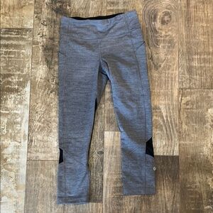 LULULEMON Woman’s Gray Leggings